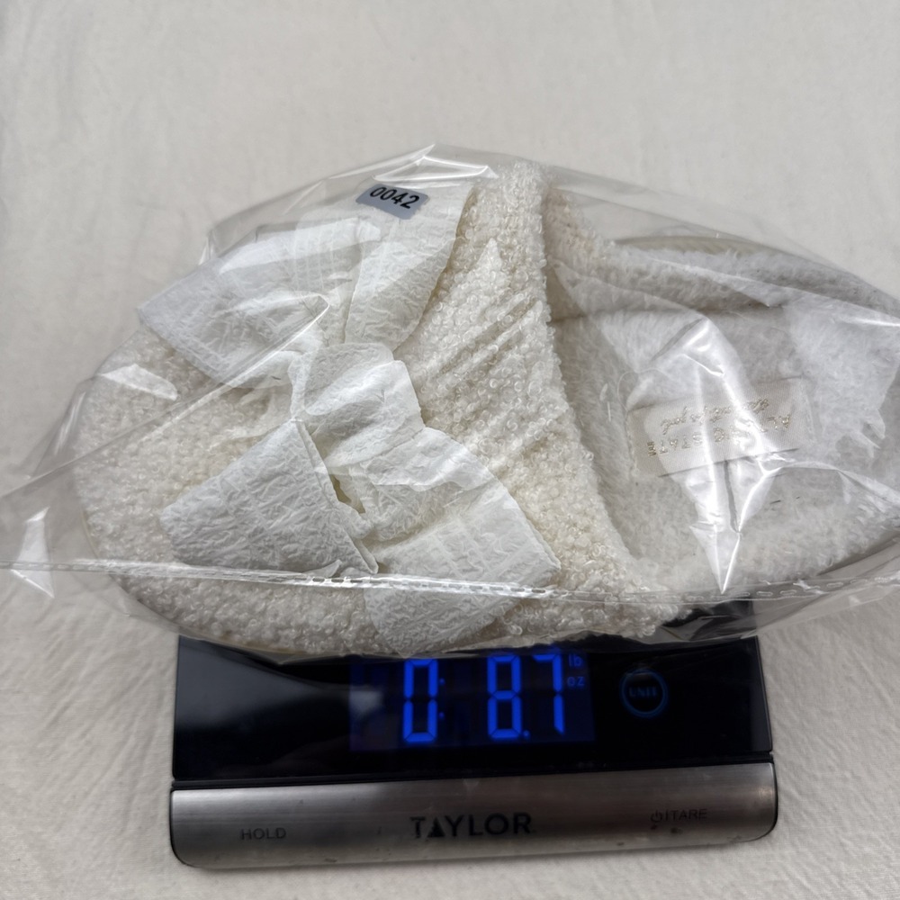 Altar'd State Womens Cute Dainty White Bow Princess Comfy Small Slippers Relaxed - Picture 7 of 7